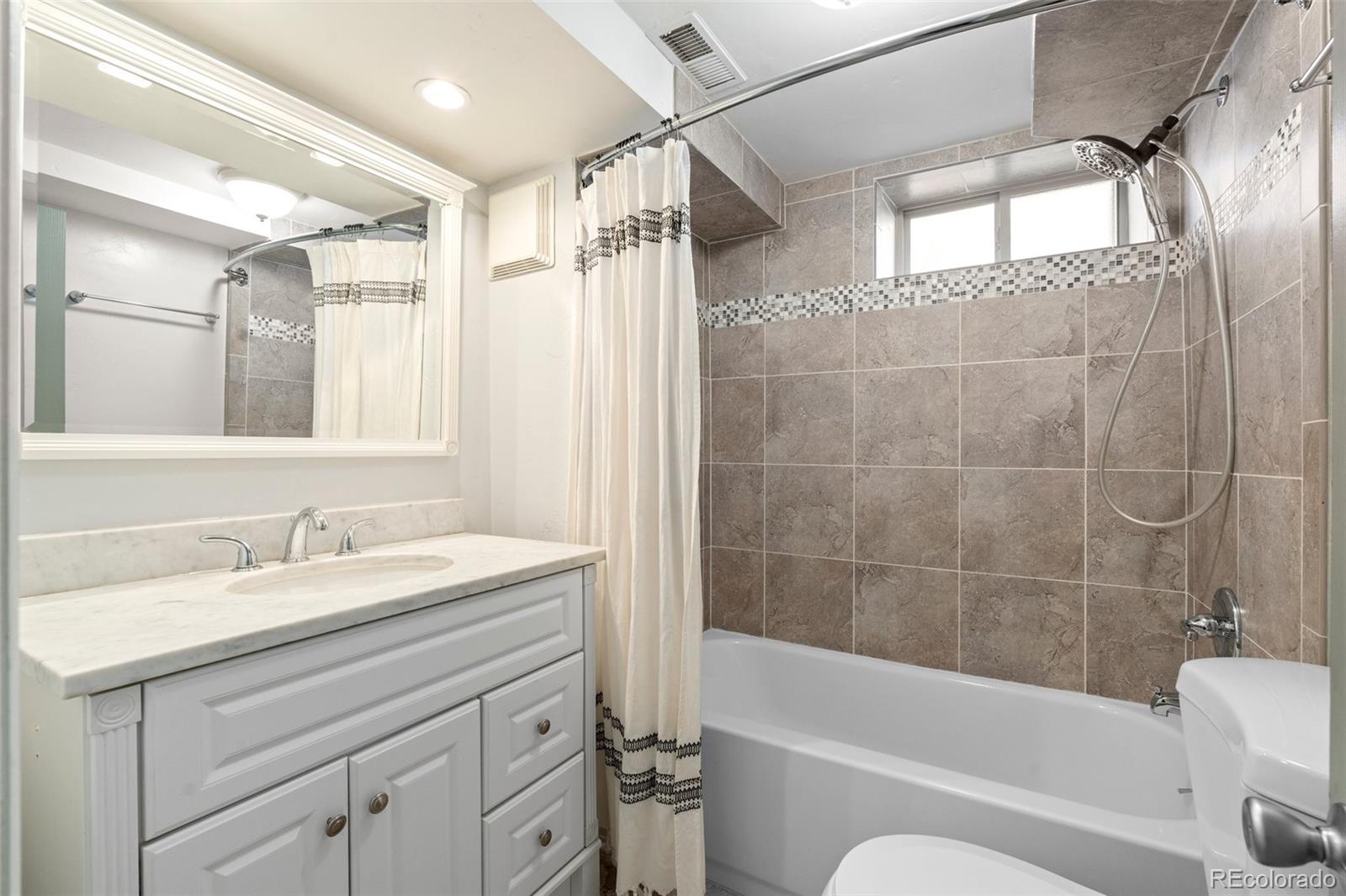 2985 S Downing Street