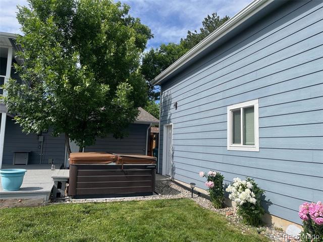 1158 E Easter Court