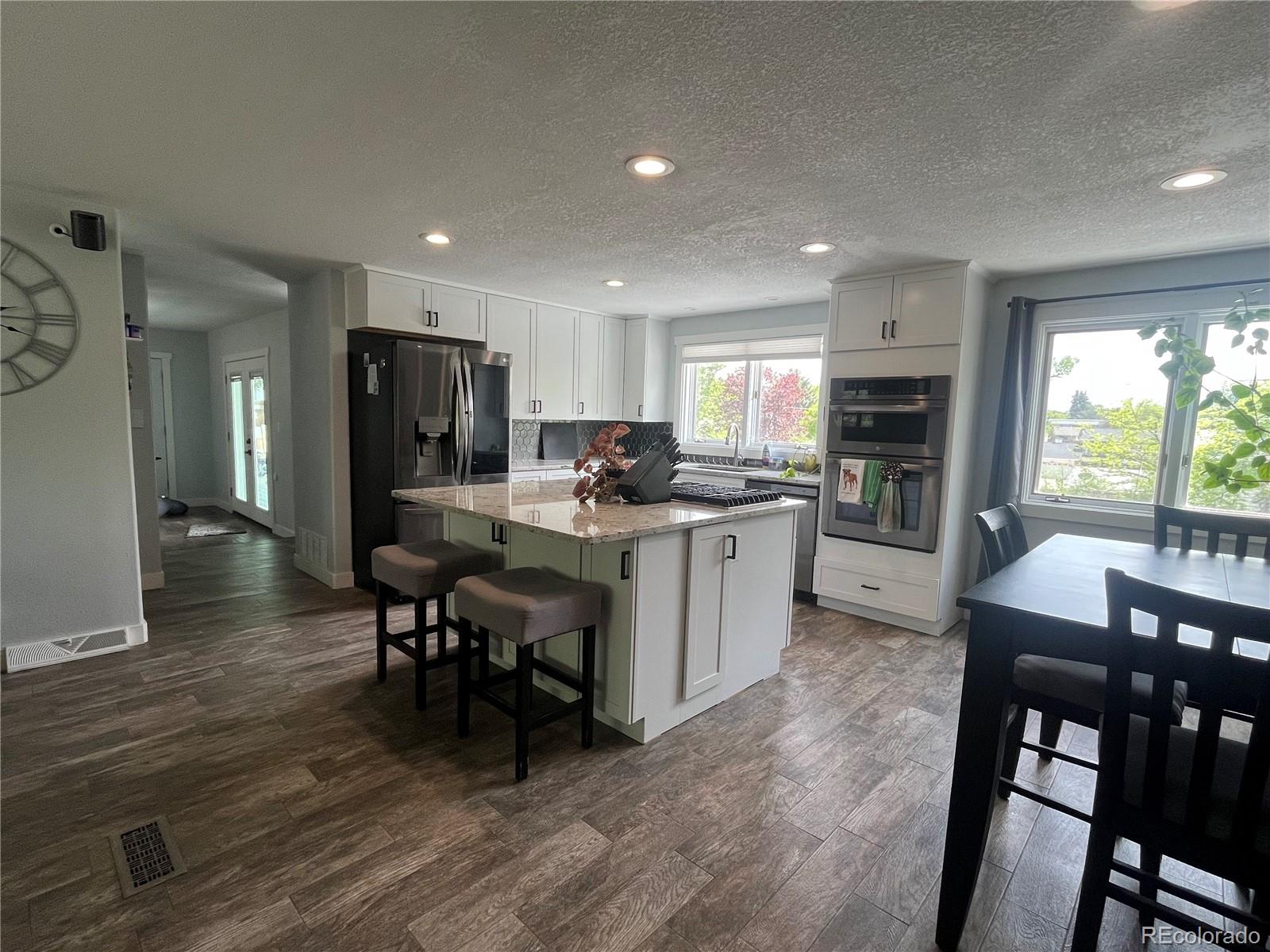 1158 E Easter Court