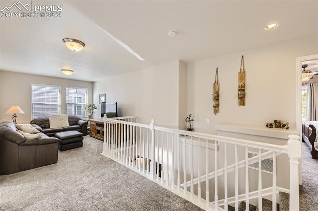 2087 Coach House Loop