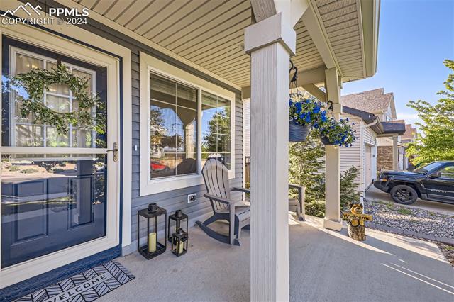 2087 Coach House Loop