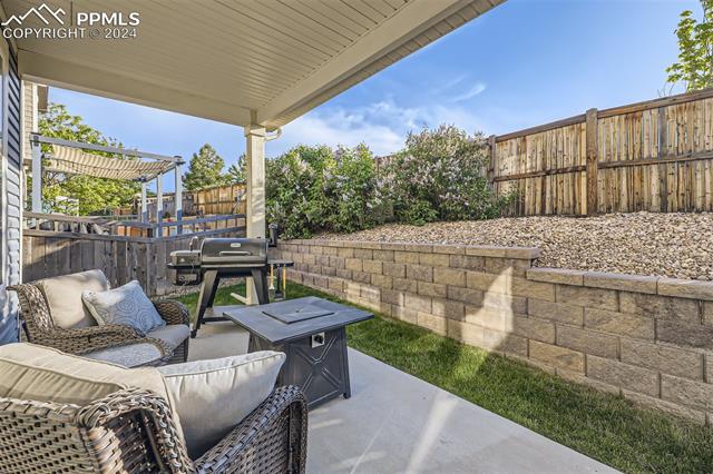 2087 Coach House Loop