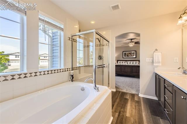 2087 Coach House Loop