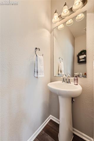 2087 Coach House Loop