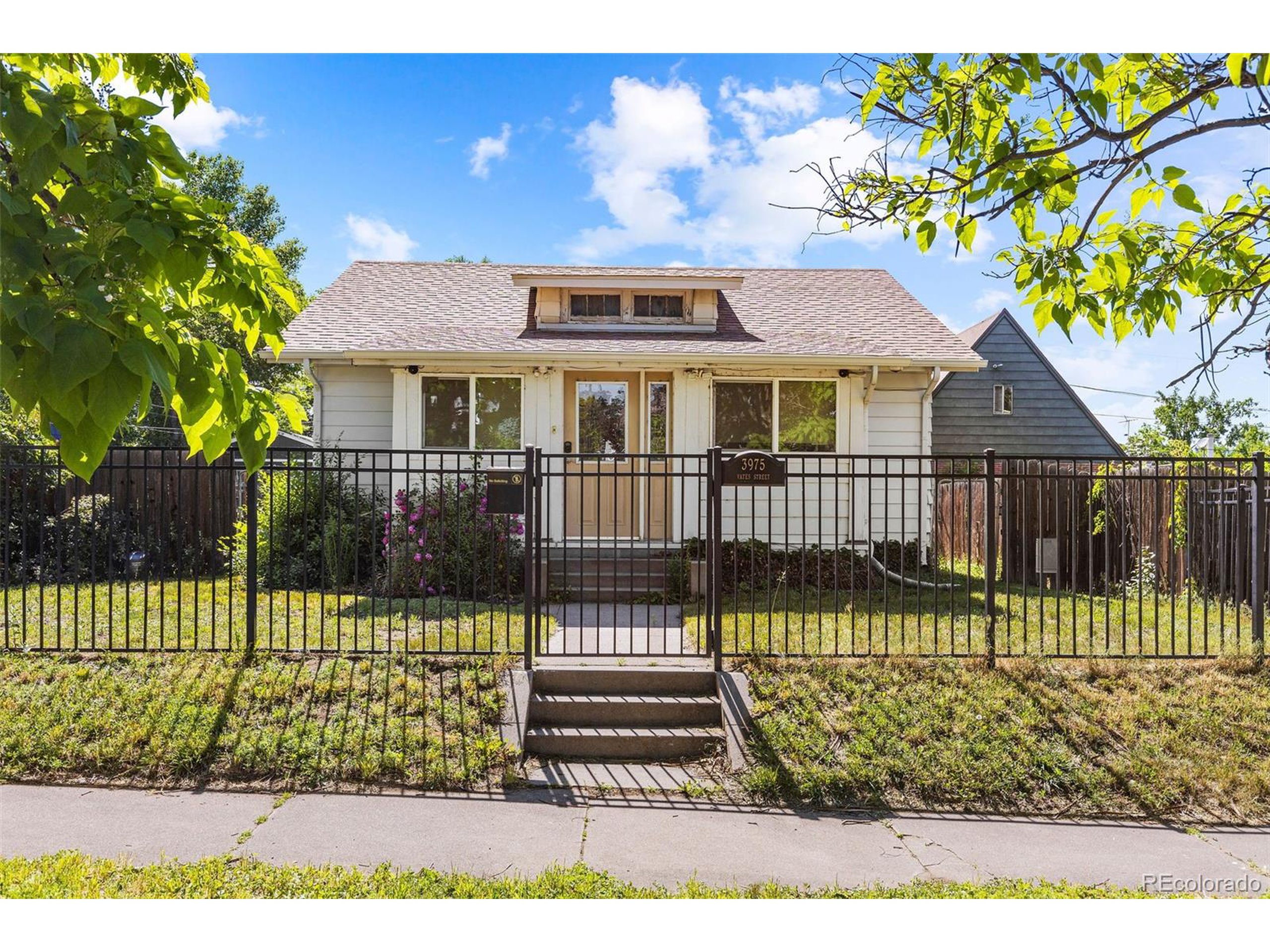 3975 Yates St
