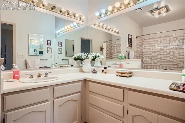 514 Observatory Drive