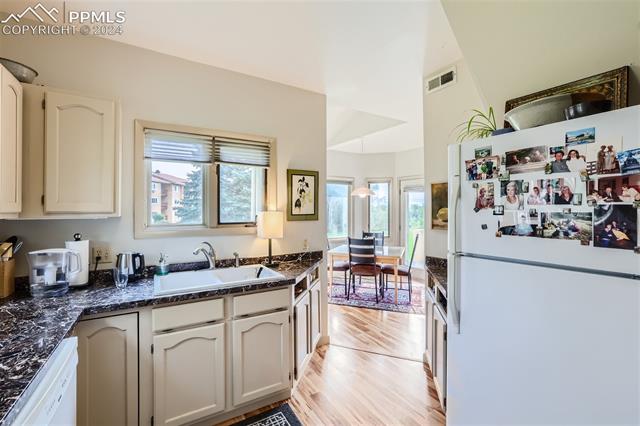 514 Observatory Drive