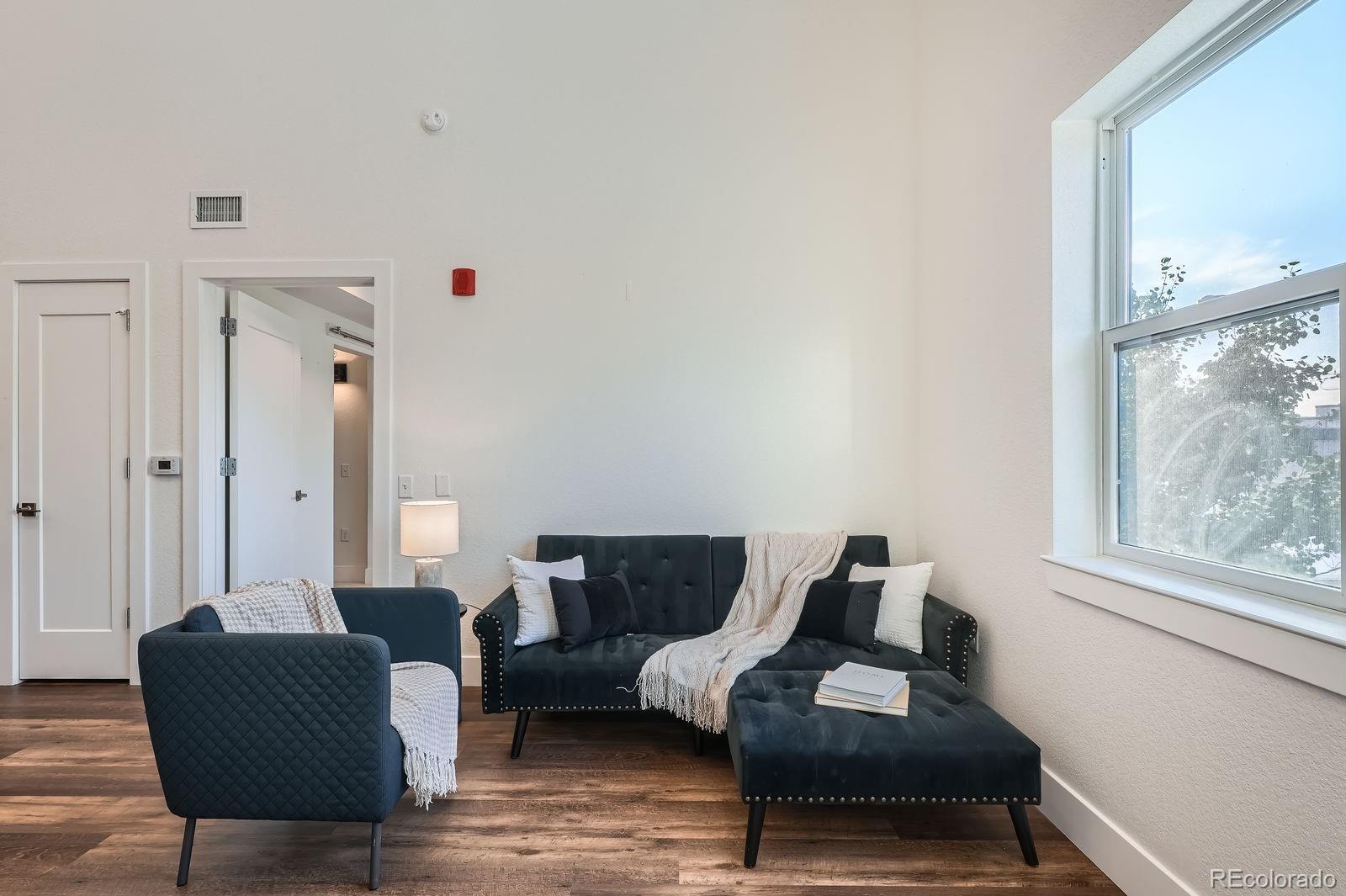 431 E Bayaud Avenue Unit: R304