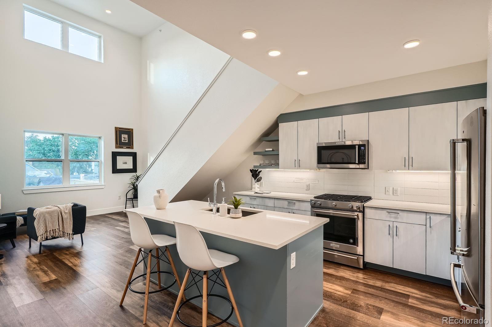 431 E Bayaud Avenue Unit: R304