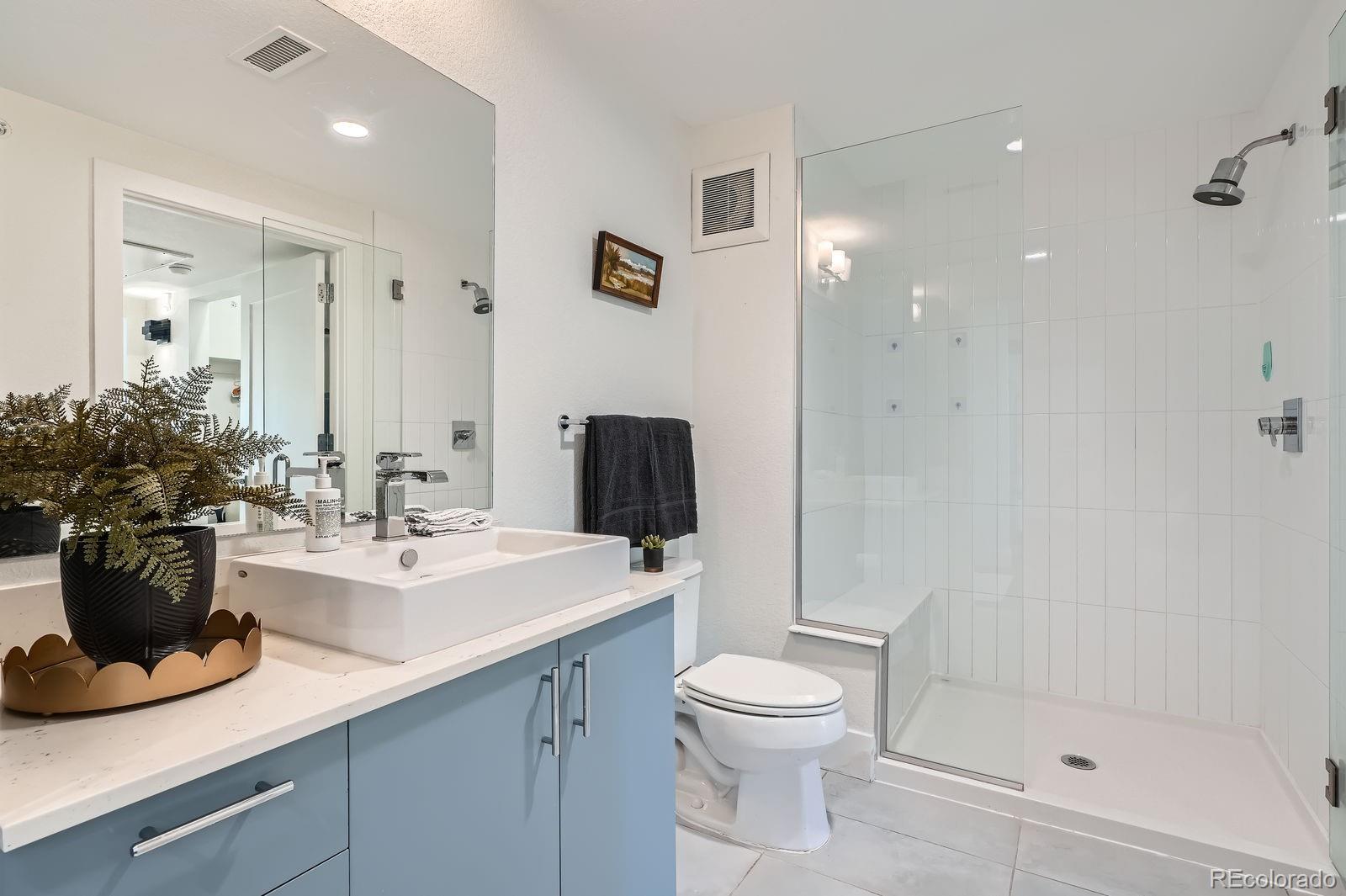 431 E Bayaud Avenue Unit: R304