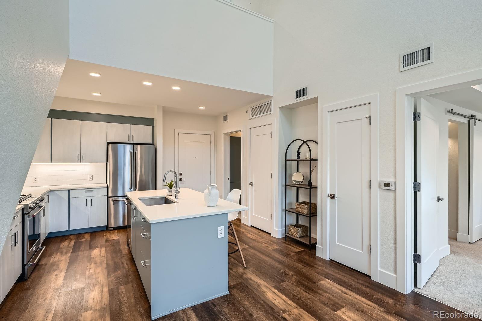 431 E Bayaud Avenue Unit: R304