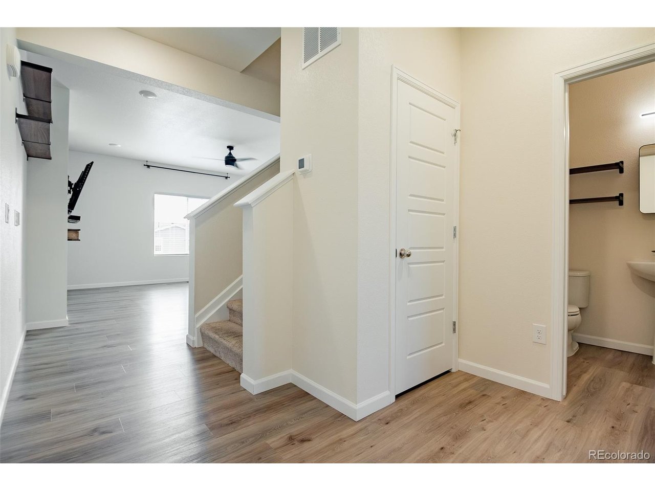 5260 Lumos Ln