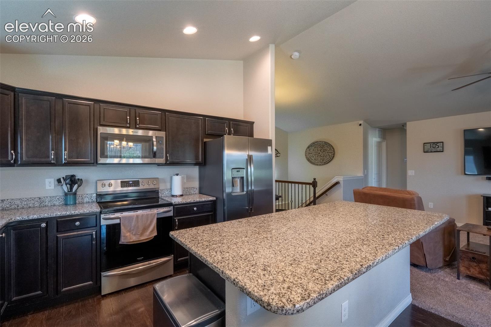 6121 Anders Ridge Lane