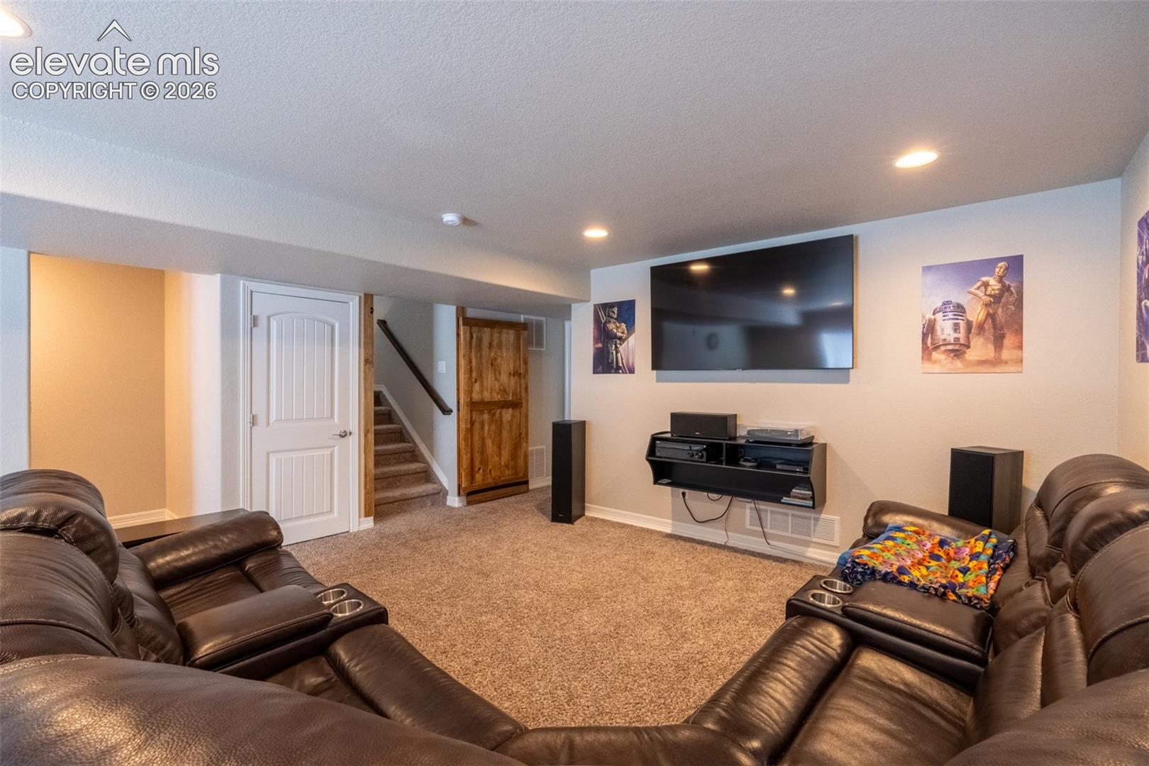 6121 Anders Ridge Lane