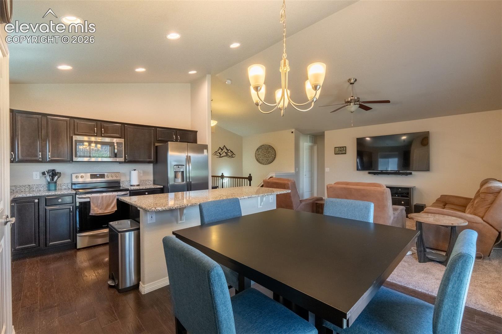 6121 Anders Ridge Lane