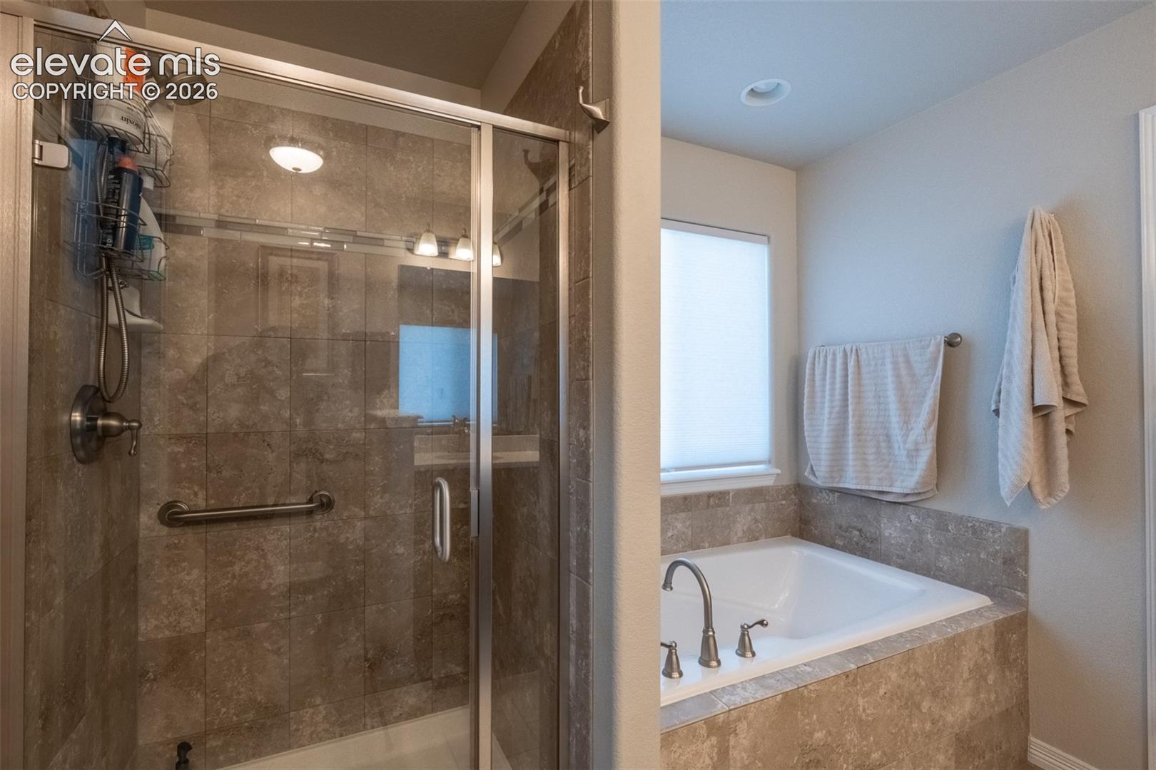6121 Anders Ridge Lane
