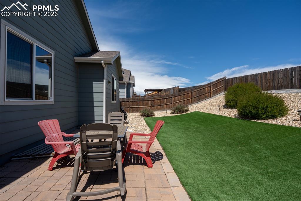 6121 Anders Ridge Lane