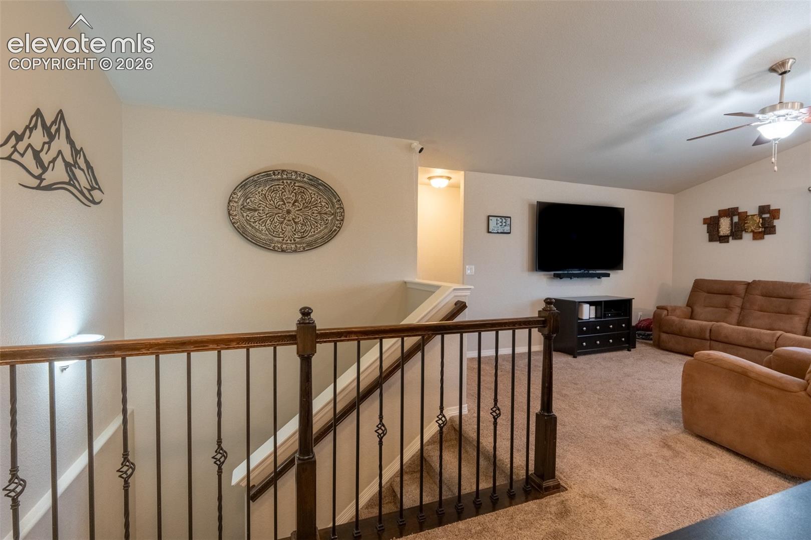 6121 Anders Ridge Lane