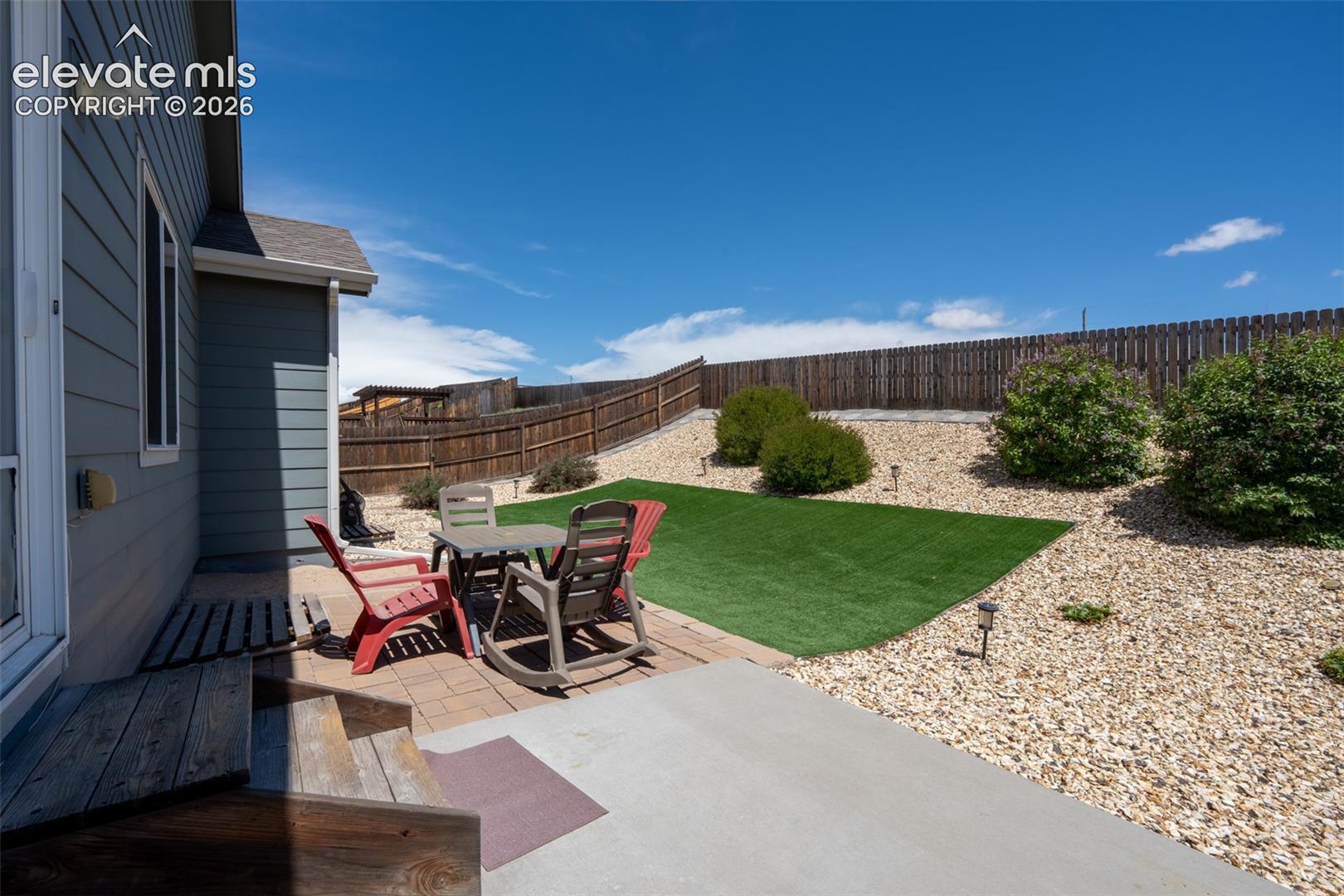 6121 Anders Ridge Lane
