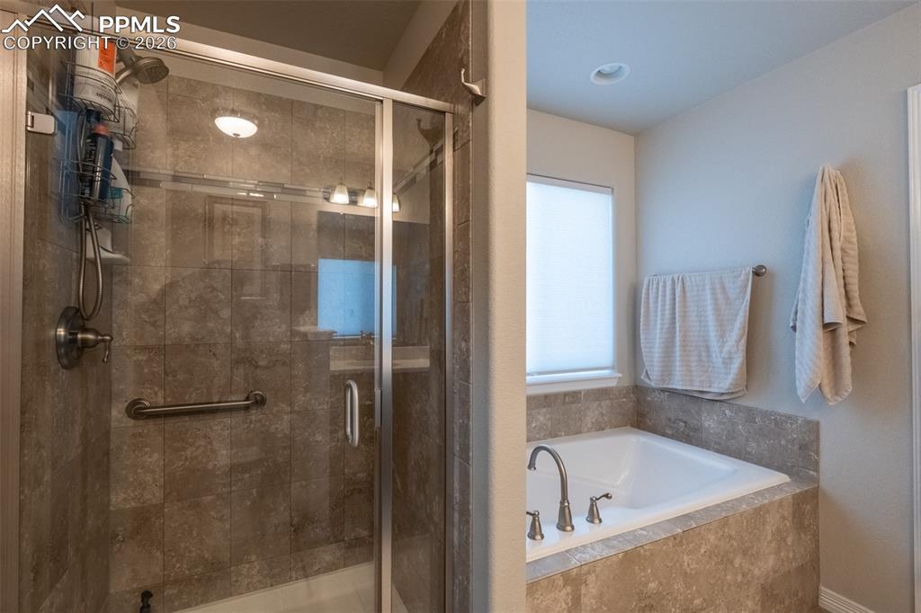 6121 Anders Ridge Lane