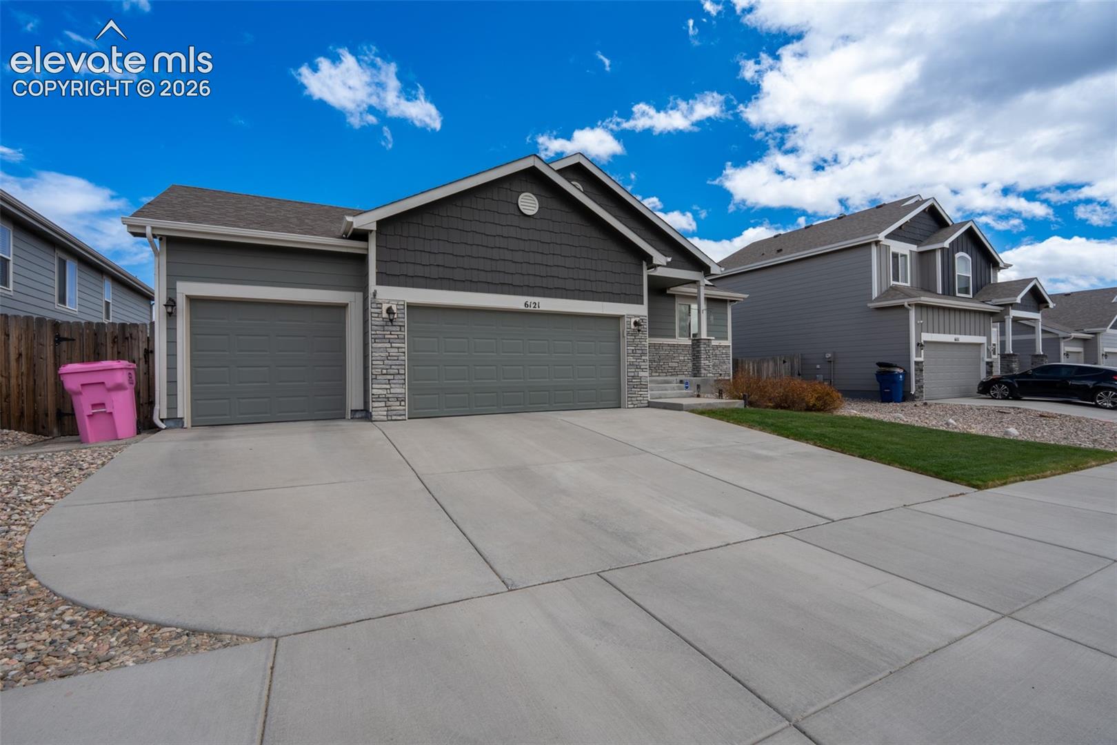 6121 Anders Ridge Lane