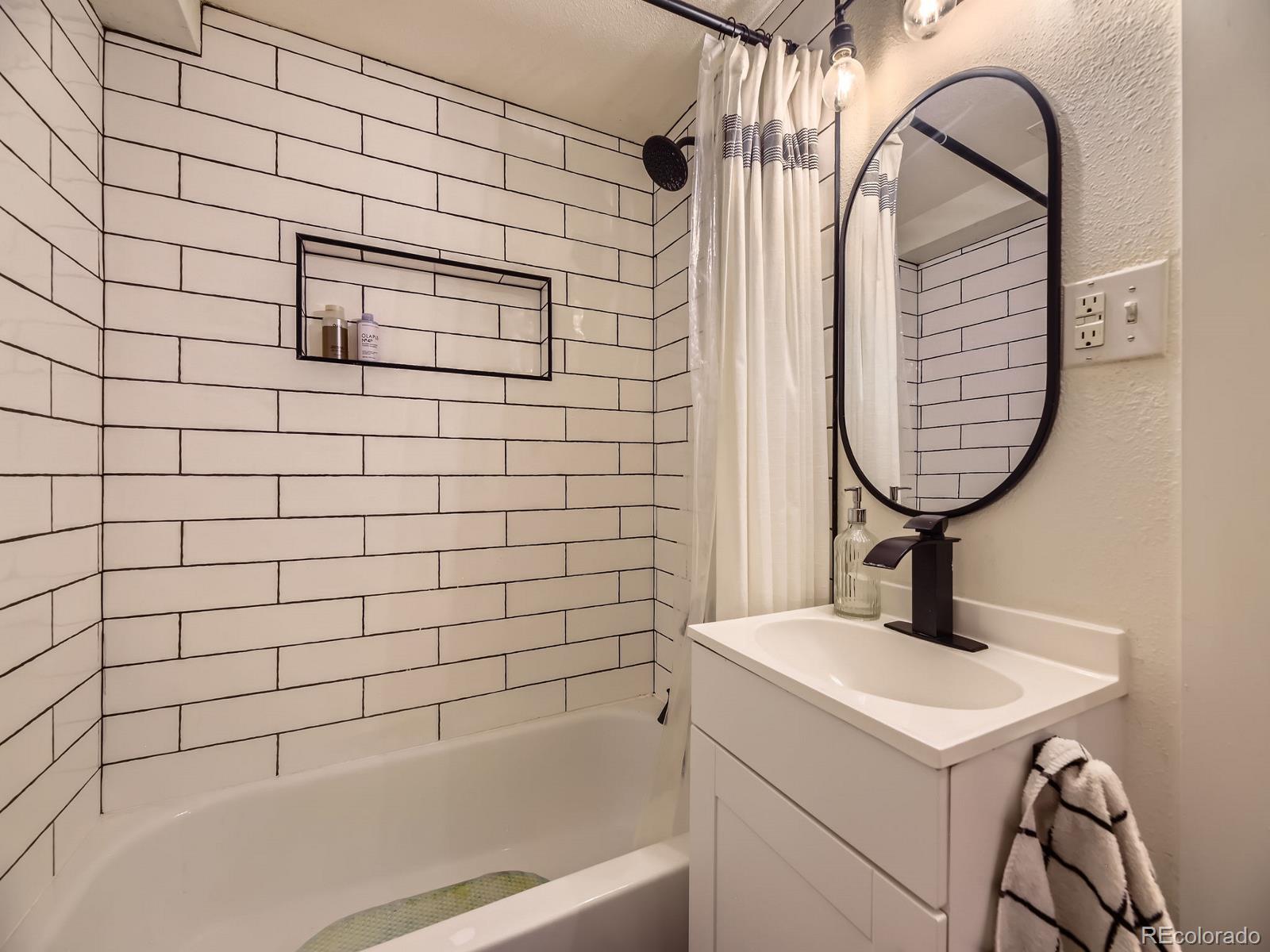 1374 N Ogden Street Unit: C