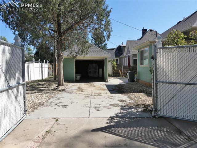 102 E Jefferson Street