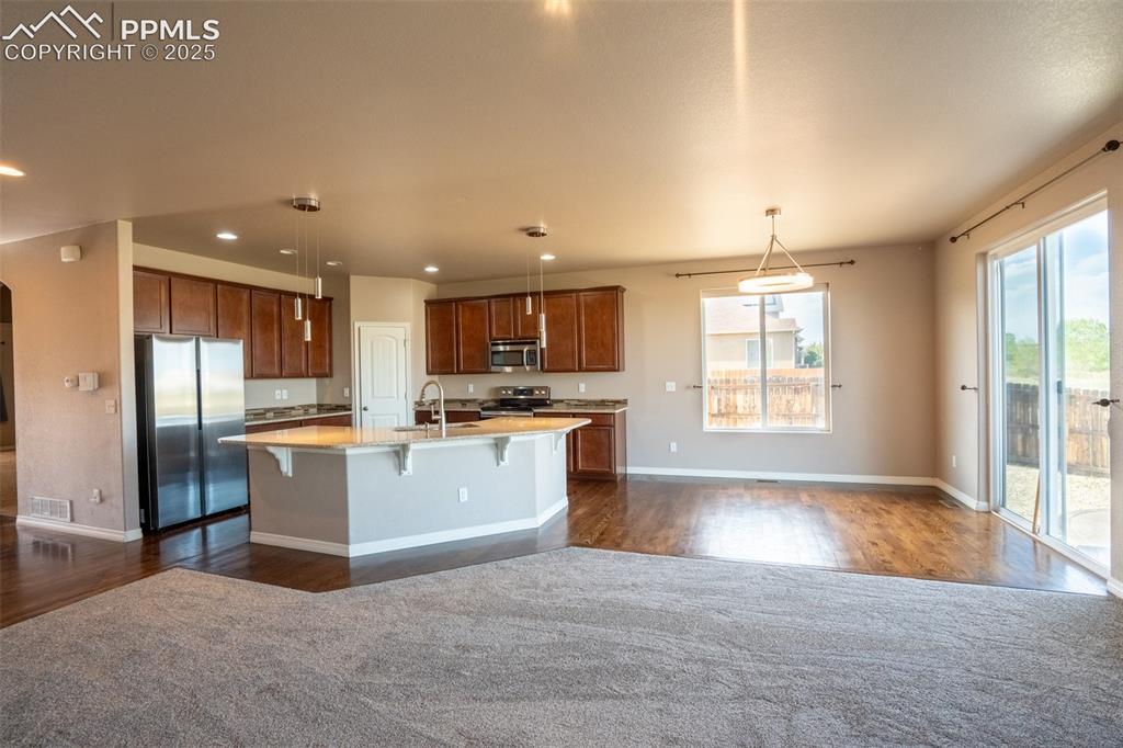 1985 Reed Grass Way