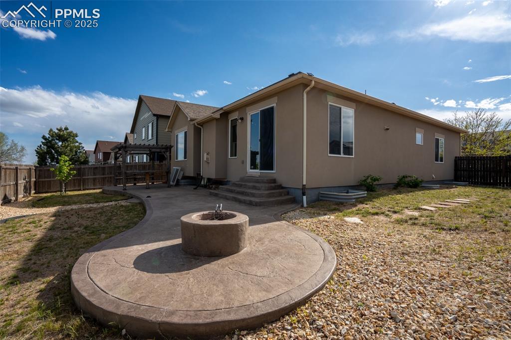 1985 Reed Grass Way