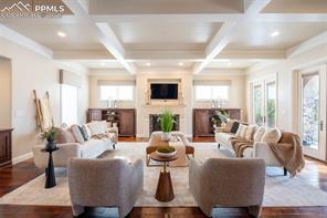 1575 Vine Cliff Heights