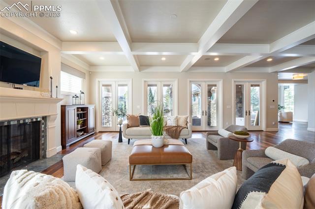 1575 Vine Cliff Heights