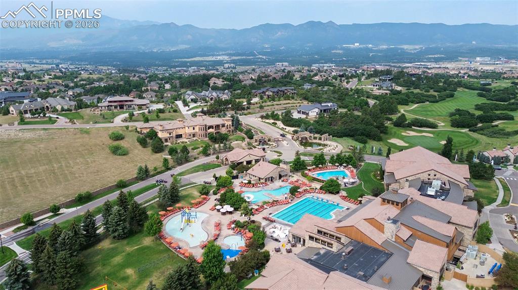 1575 Vine Cliff Heights