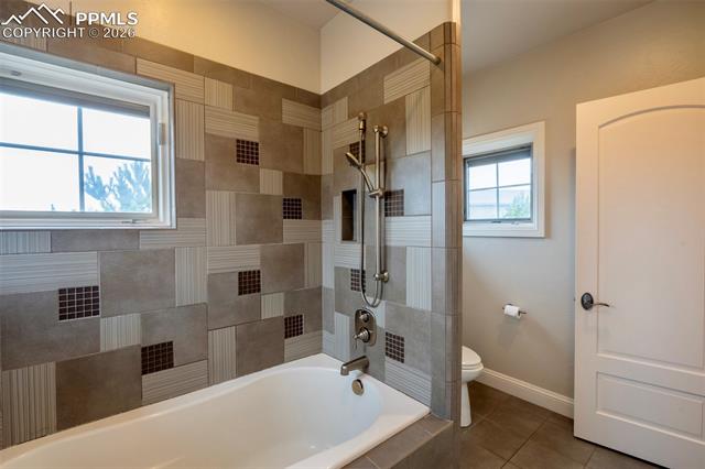 1575 Vine Cliff Heights