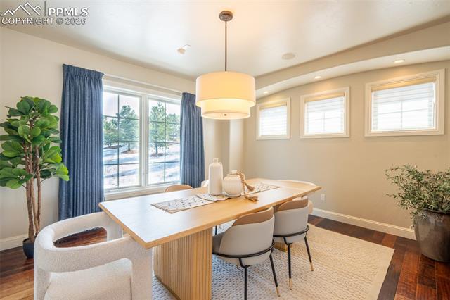 1575 Vine Cliff Heights