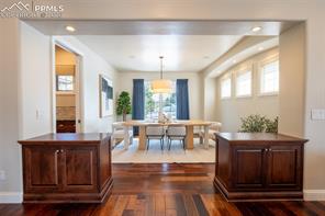 1575 Vine Cliff Heights