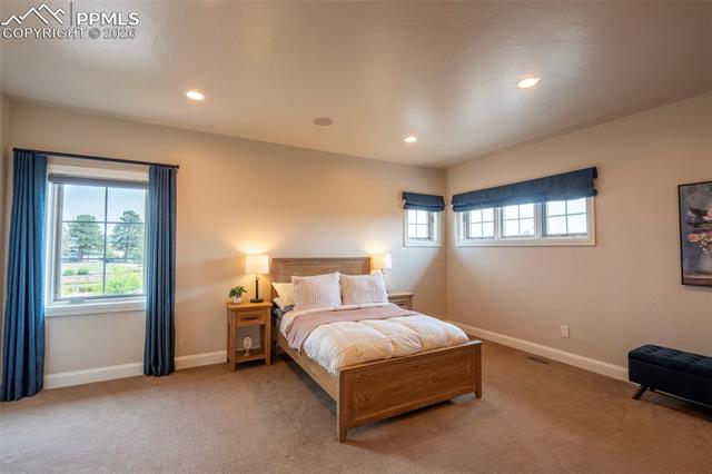 1575 Vine Cliff Heights