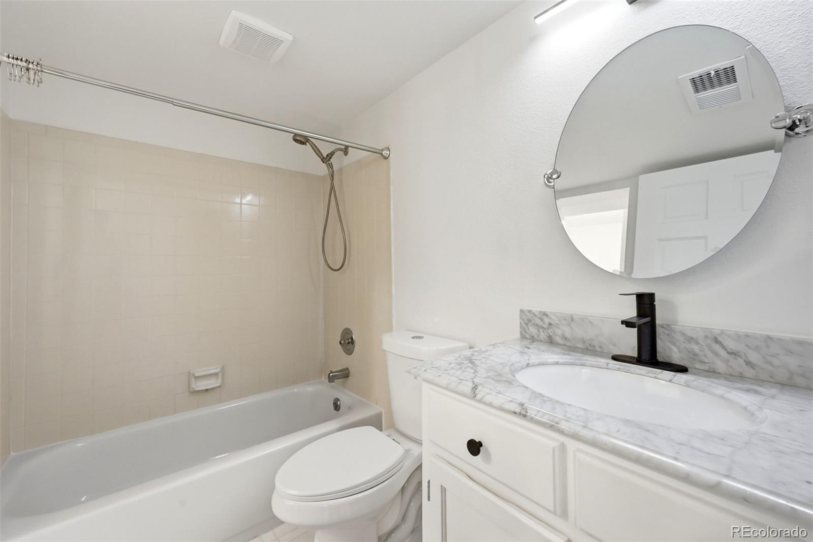 8600 E Alameda Avenue Unit: 206