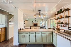 8430 Pepperridge Drive