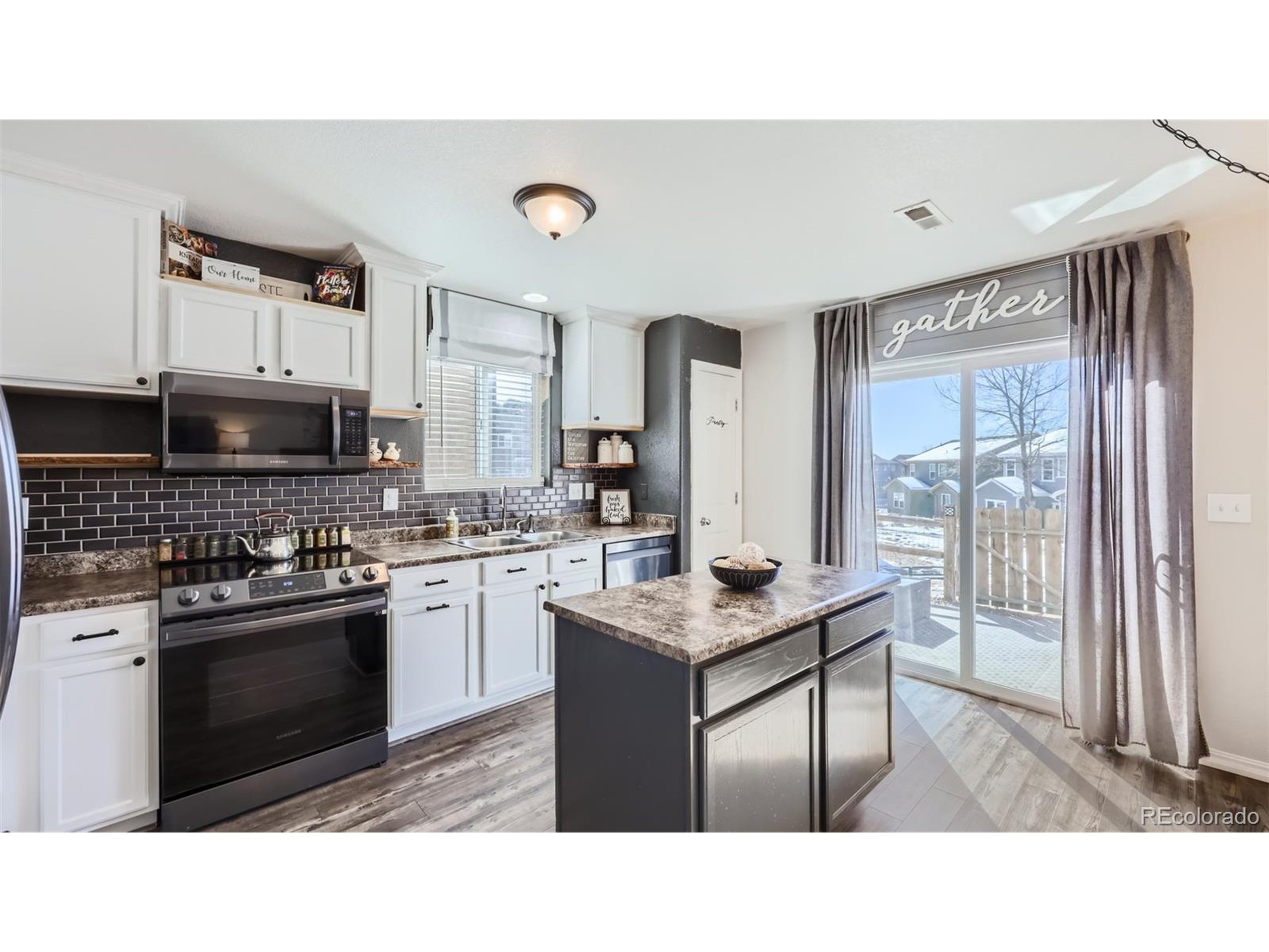 11875 Wildwood Ridge Dr