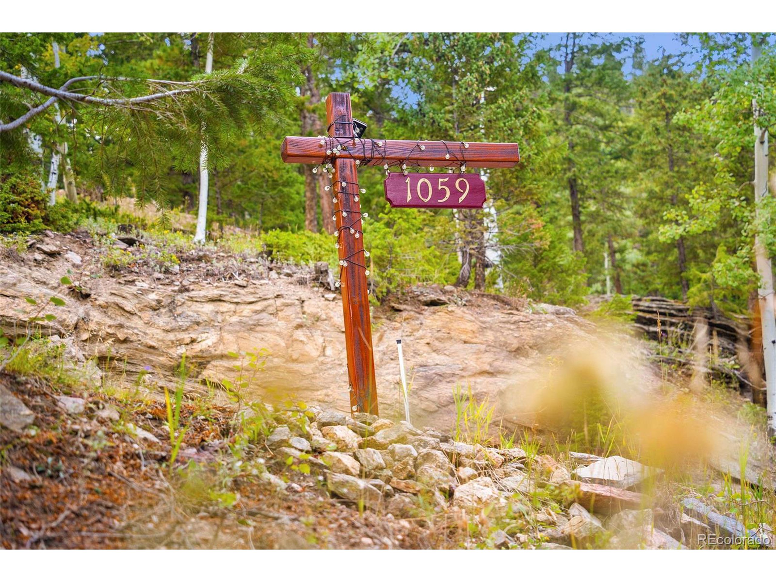 1059 Snyder Mountain Rd