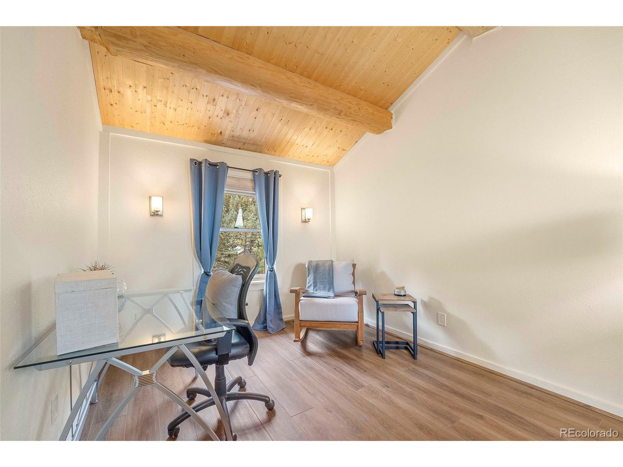 1059 Snyder Mountain Rd