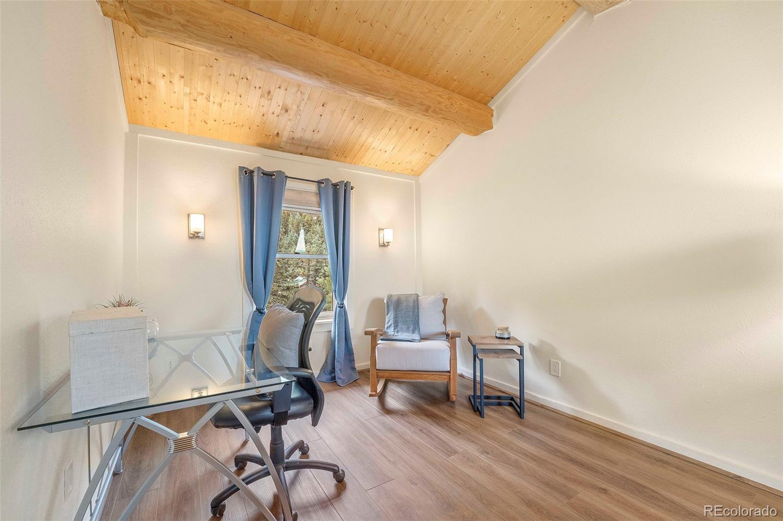 1059 Snyder Mountain Road