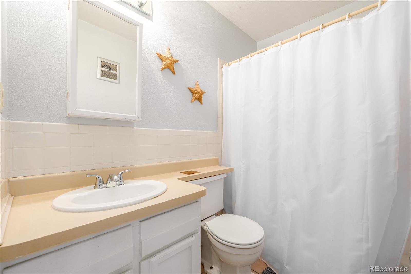 11455 W 17th Place
