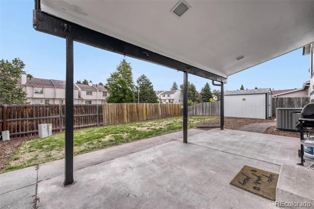 16283 E Oxford Drive
