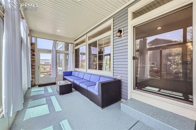 7225 Horizon Wood Lane