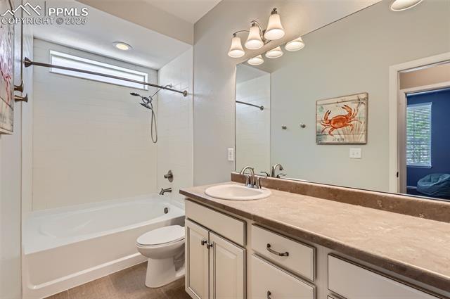 7225 Horizon Wood Lane