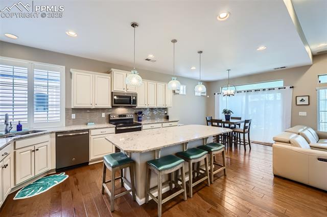 7225 Horizon Wood Lane