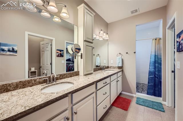 7225 Horizon Wood Lane