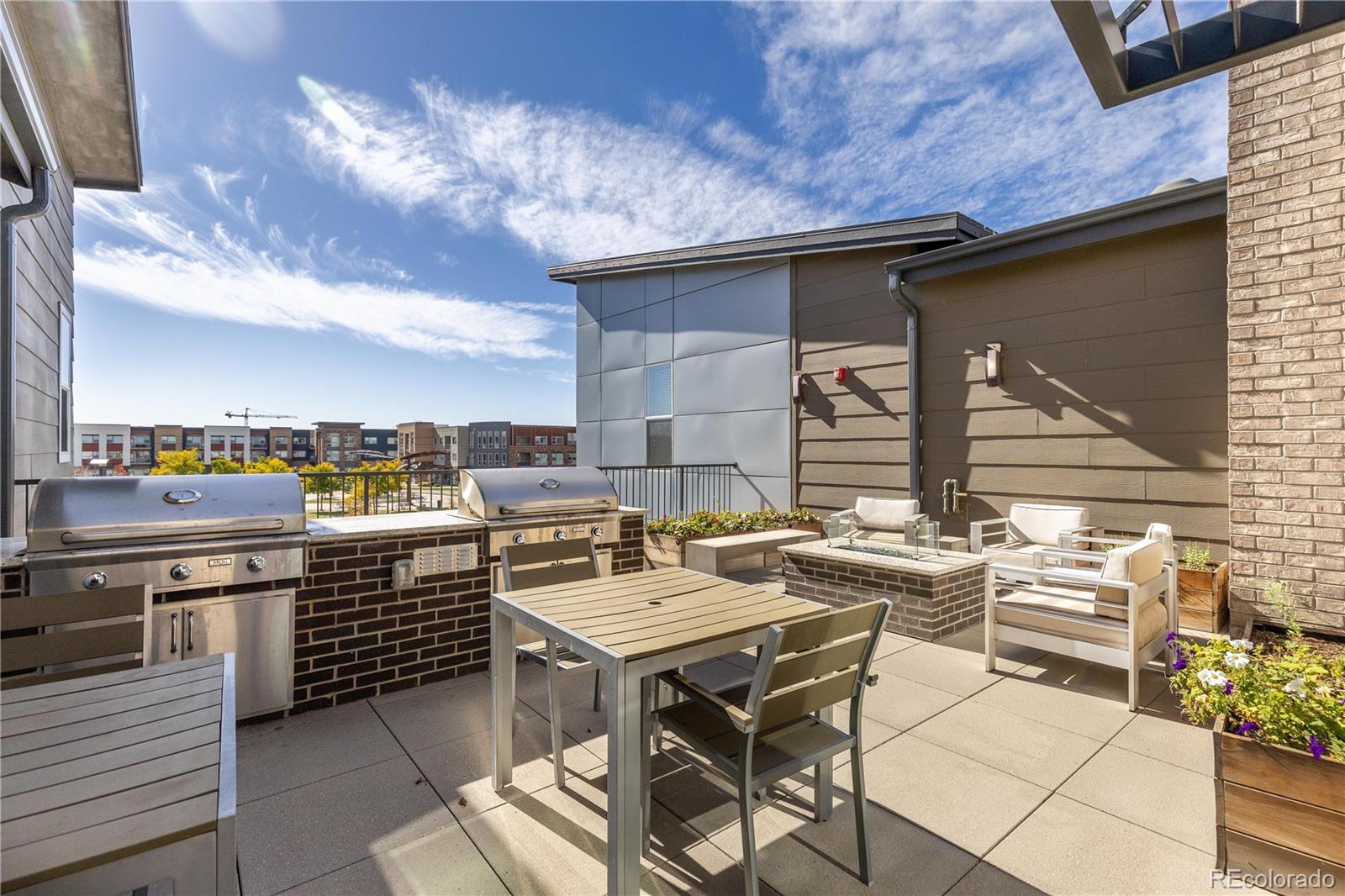 420 E Fremont Place Unit: 309