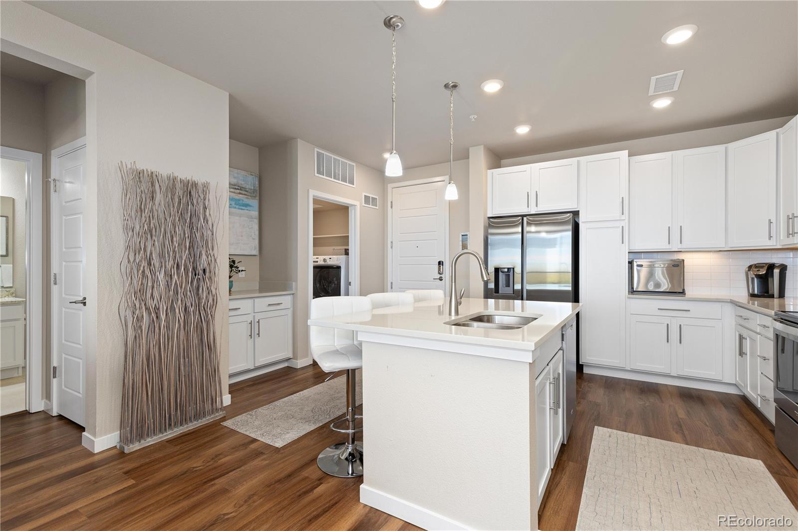420 E Fremont Place Unit: 309